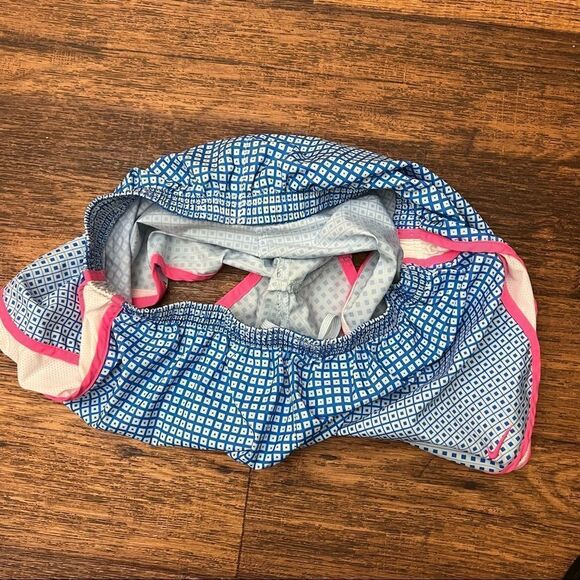 Nike shorts  - Picture 4 of 8